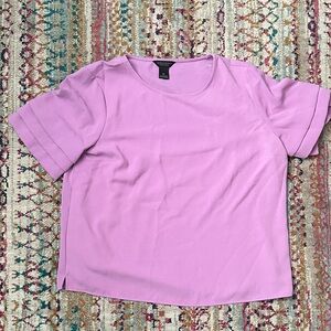 Investments Lavender Short Sleeve Top